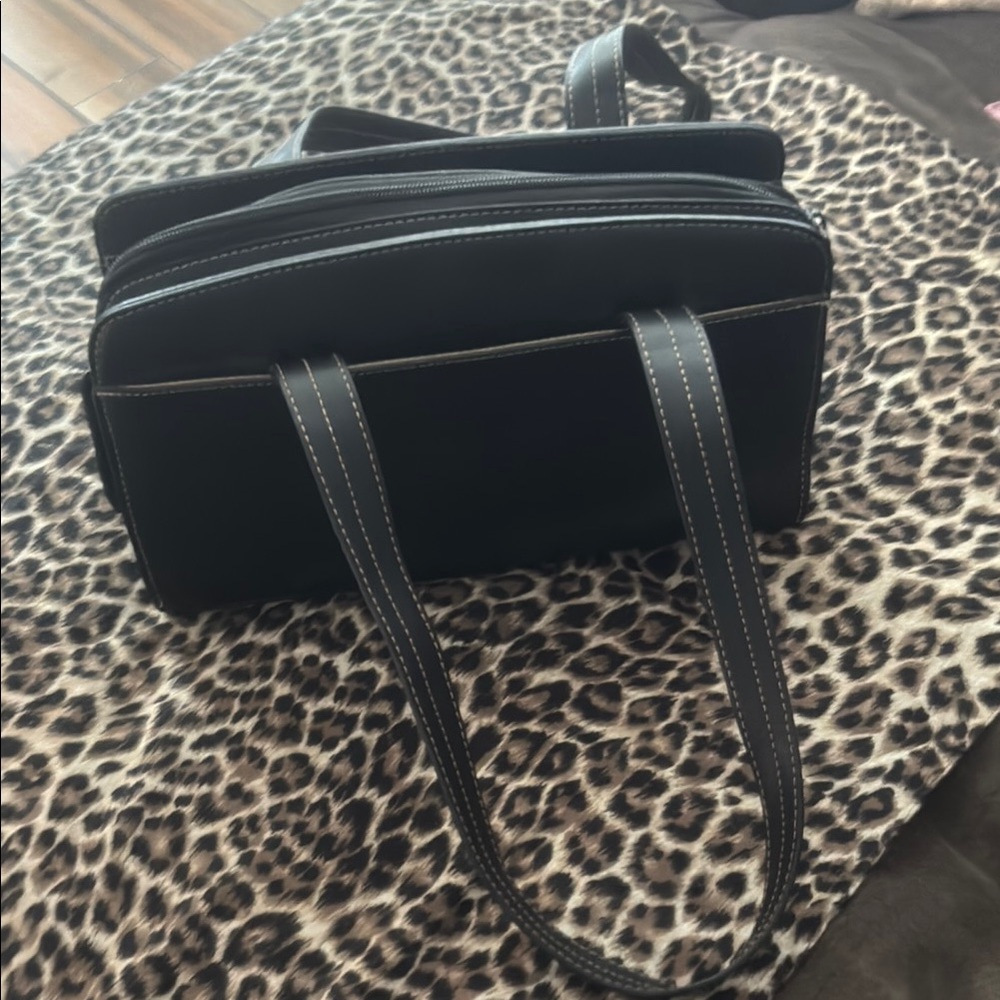 Chic Black Shoulder Bag